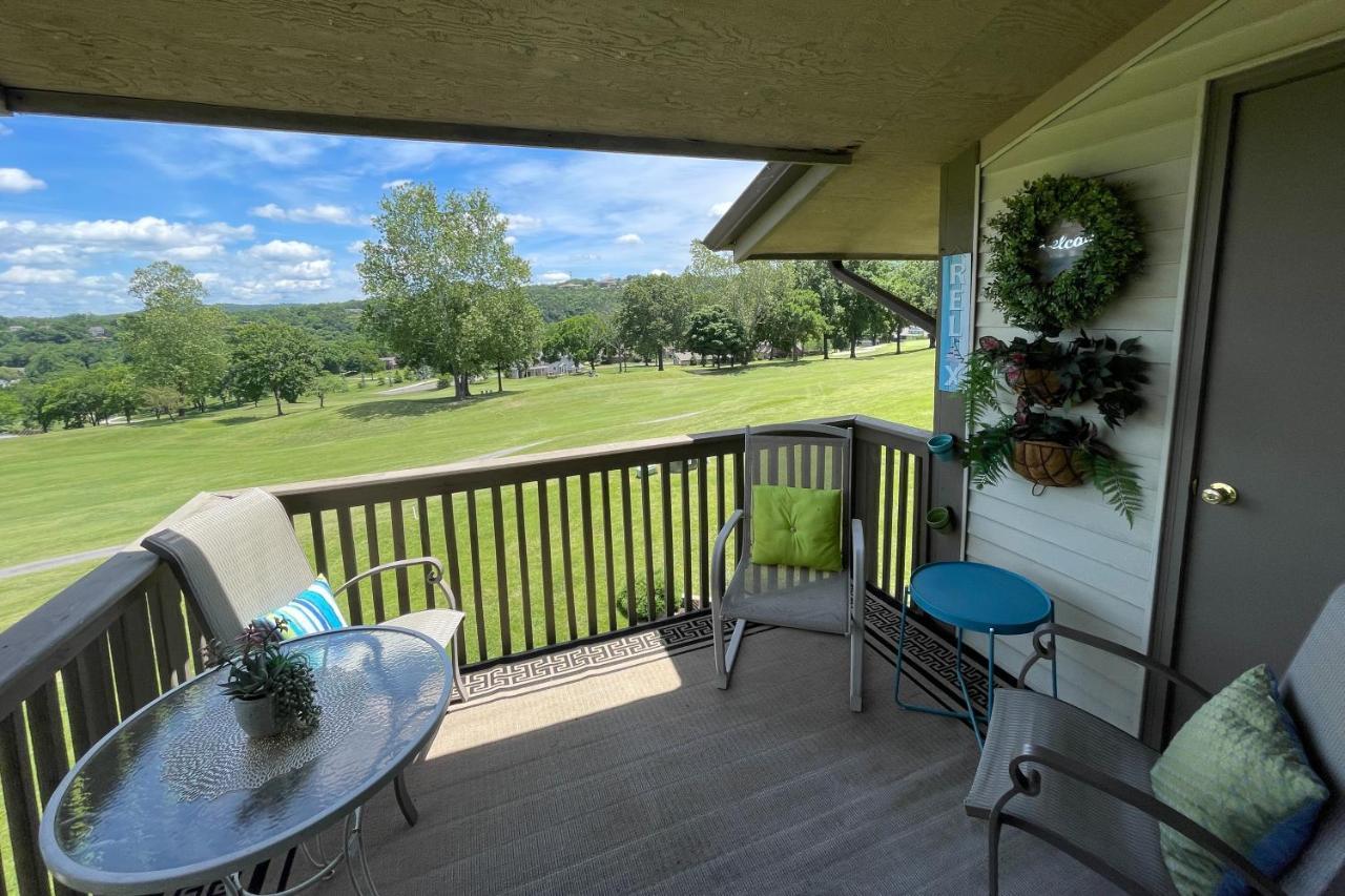 Couples Paradise & Retreat On The 18Th Branson Bilik gambar