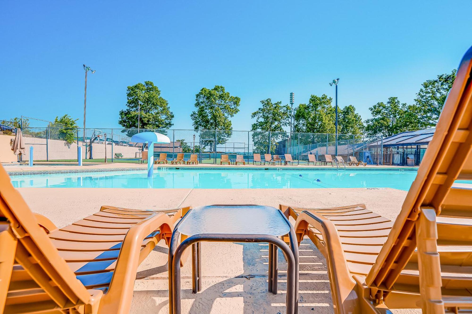 Couples Paradise & Retreat On The 18Th Branson Bilik gambar
