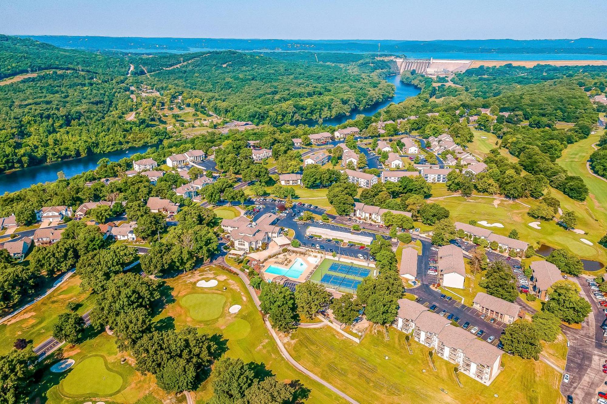 Couples Paradise & Retreat On The 18Th Branson Bilik gambar